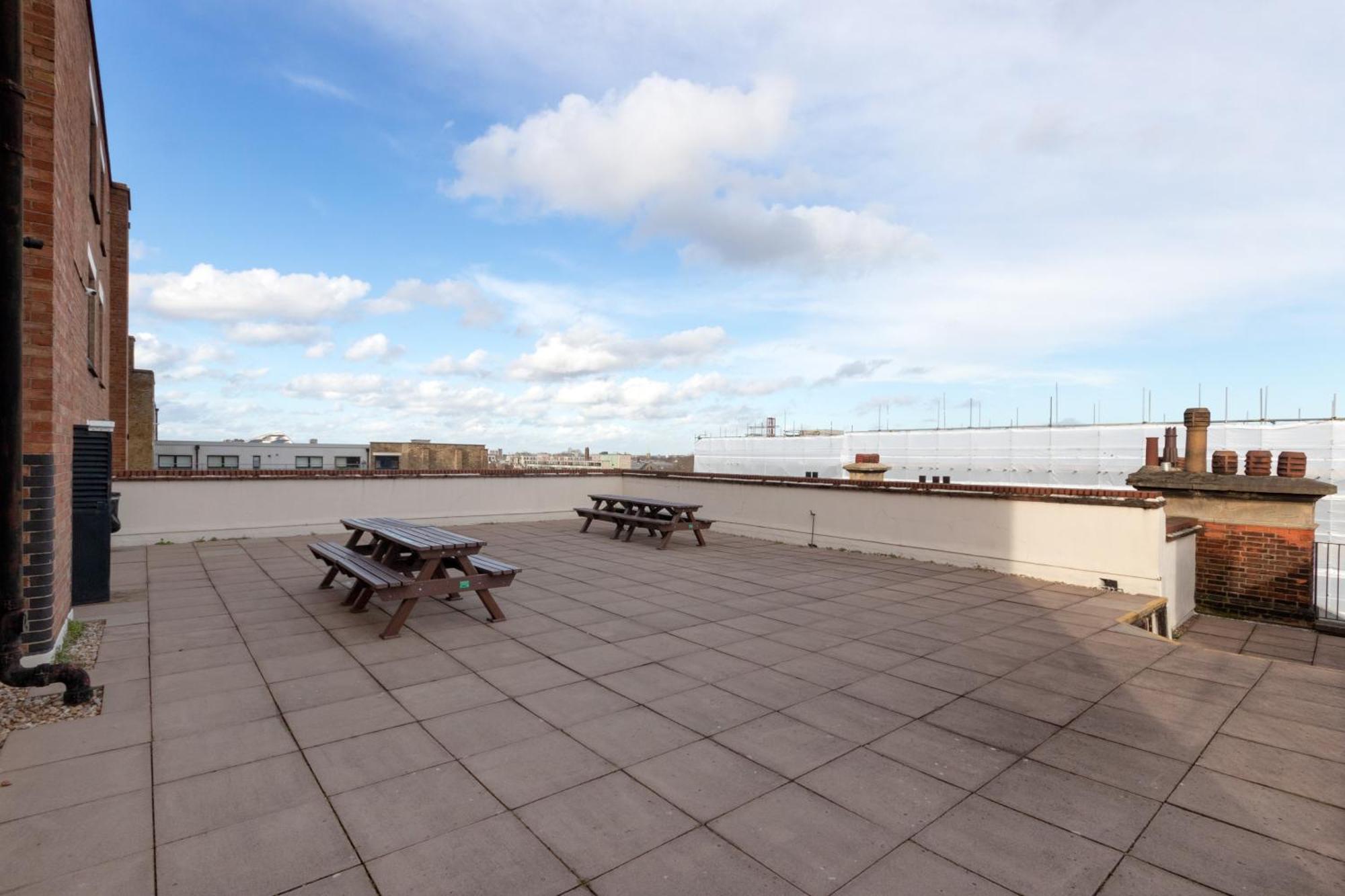 2 Bed Bethnal Green Penthouse Лондон Екстер'єр фото