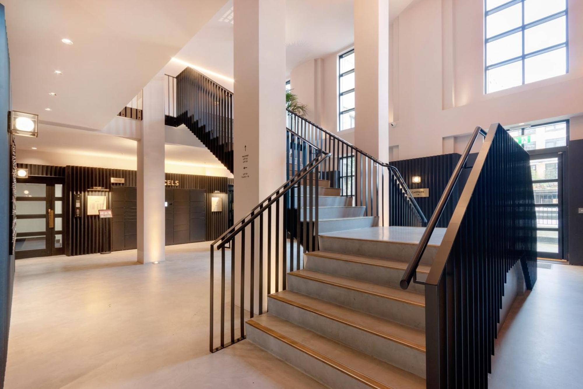 2 Bed Bethnal Green Penthouse Лондон Екстер'єр фото